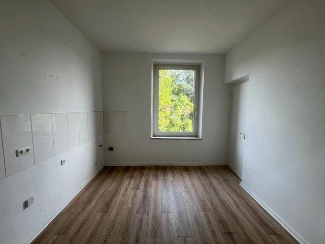 Etagenwohnung Duisburg Mittelmeiderich - 2 Zimmer, 52 m&sup2;, 450&euro; | Angebot:26455662