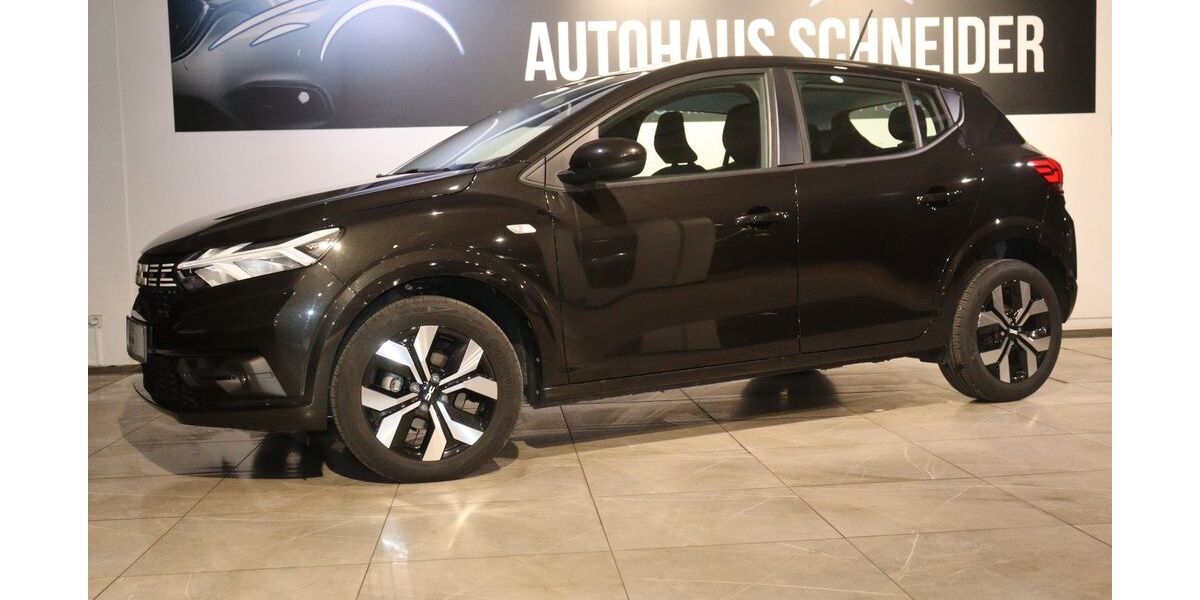 Dacia Sandero 14.183 km 16.900 &euro; Ratingen 40880