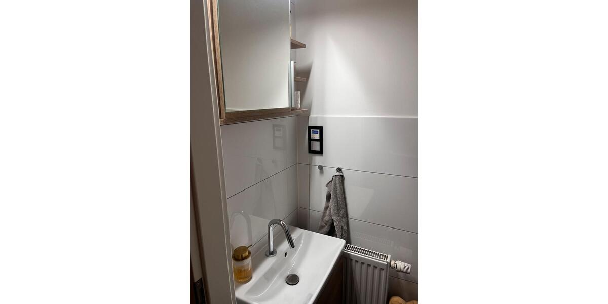 Reihenhaus Solingen Central - 6 Zimmer, 120 m&sup2;, 2.300&euro; | Angebot:25767922