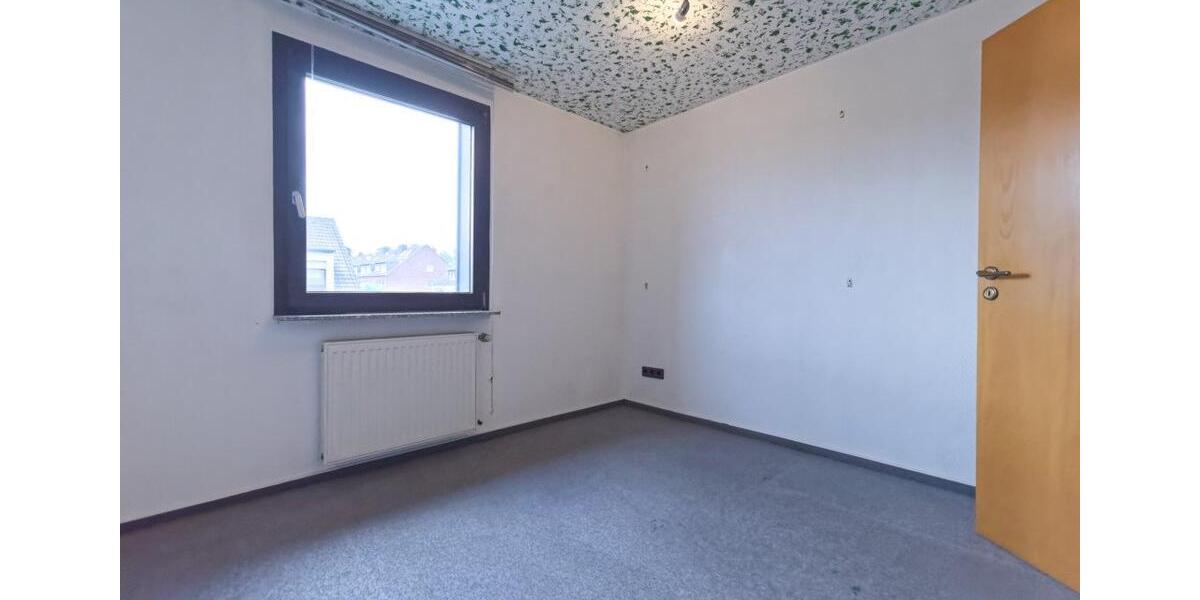 Dachgeschoßwohnung Oberhausen Biefang - 4 Zimmer, 97 m&sup2;, 217.000&euro; | Angebot:27224333