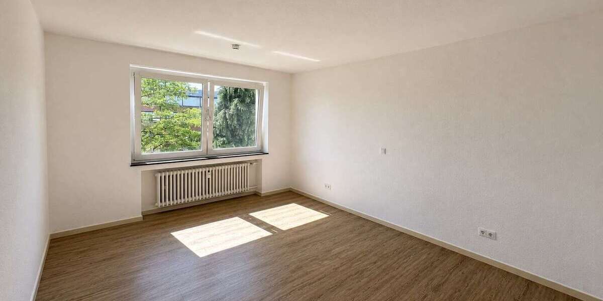 Etagenwohnung Krefeld-Stadtmitte Stadtmitte - 3 Zimmer, 88 m&sup2;, 750&euro; | Angebot:26728957