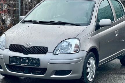 Toyota Yaris 202.121 km 2.999 &euro; Wuppertal 42389