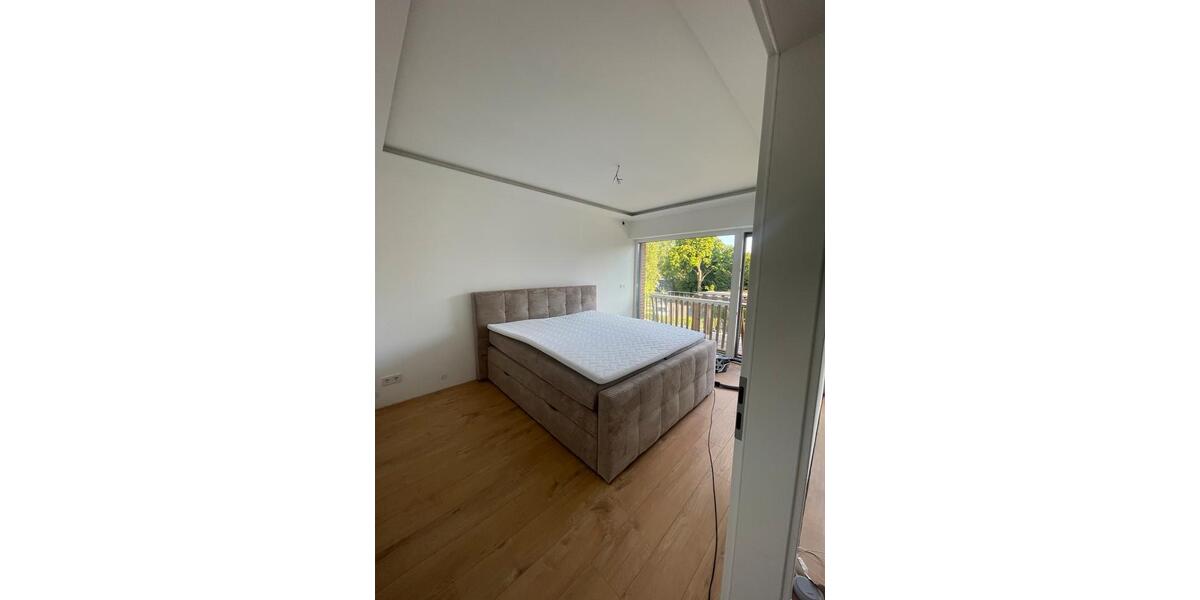 Reihenhaus Wuppertal Gemarkung Vohwinkel - 10 Zimmer, 192 m&sup2;, 650.000&euro; | Angebot:27537267