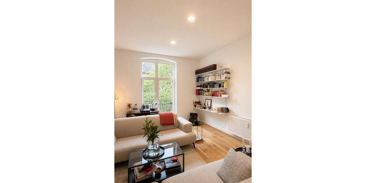 Etagenwohnung Düsseldorf Oberbilk - 3 Zimmer, 108 m&sup2;, 2.200&euro; | Angebot:26327038