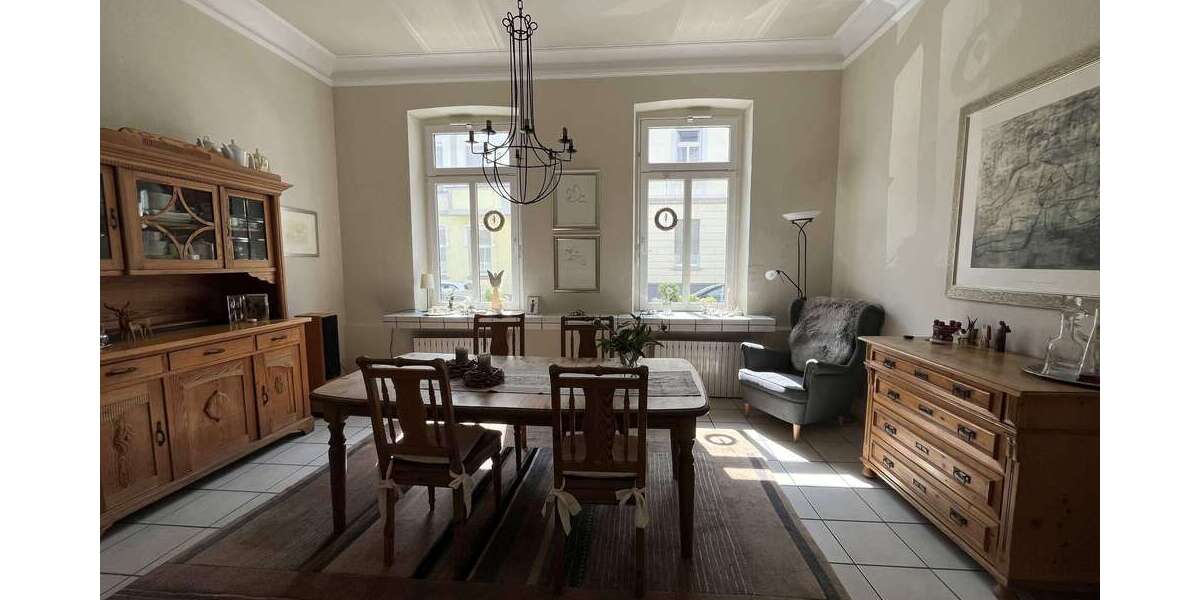 Einfamilienhaus Duisburg Essenberg - 9 Zimmer, 243 m&sup2;, 385.000&euro; | Angebot:25440110