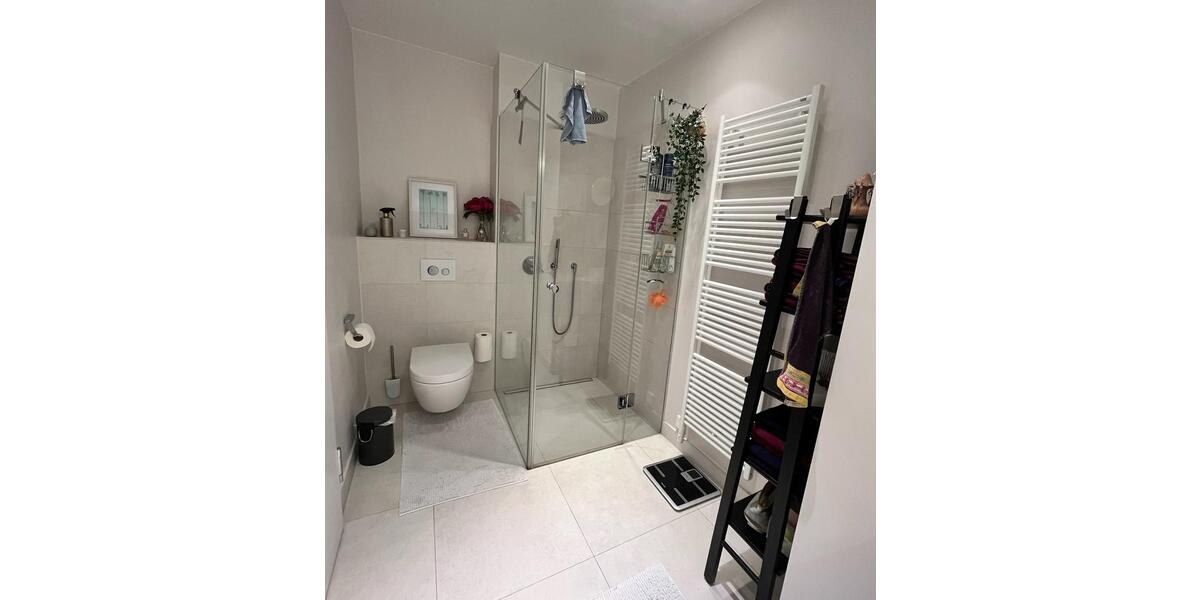 Hochparterre Düsseldorf - 1.5 Zimmer, 50 m&sup2;, 1.680&euro; | Angebot:25947701