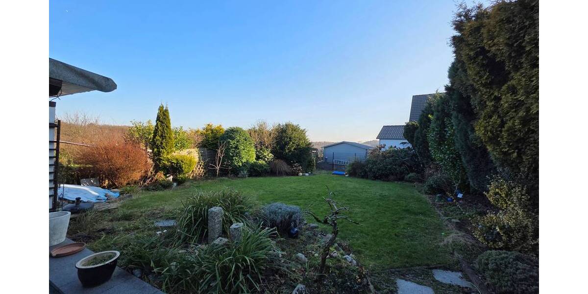 Doppelhaushälfte Velbert Kostenberg - 9 Zimmer, 259 m&sup2;, 650.000&euro; | Angebot:25680192