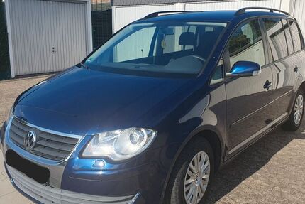 VW Touran 170.000 km 2.100 &euro; Grevenbroich 41515