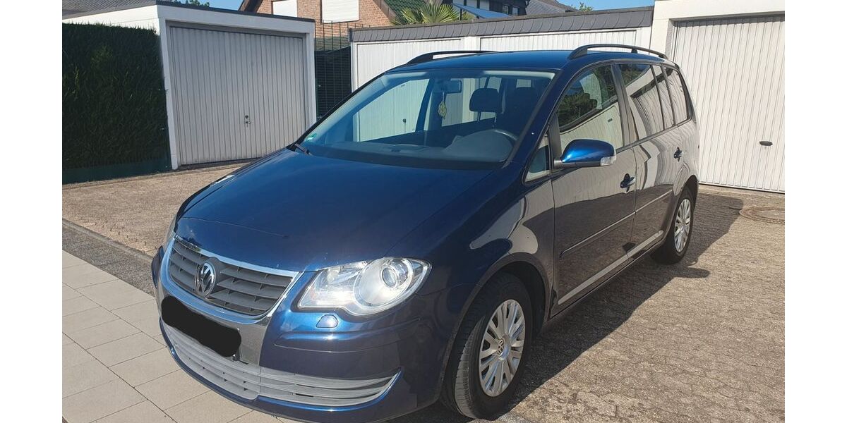 VW Touran 170.000 km 2.100 &euro; Grevenbroich 41515