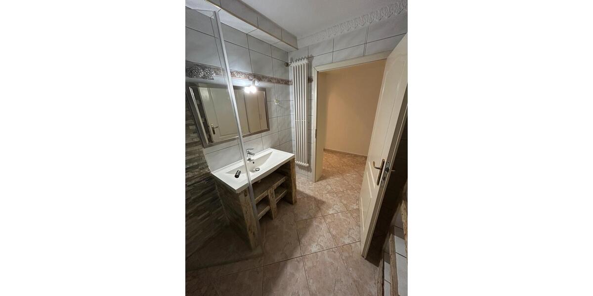 Erdgeschoßwohnung Wuppertal Gemarkung Elberfeld - 2 Zimmer, 70 m&sup2;, 700&euro; | Angebot:25343097