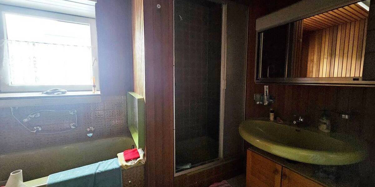 Mehrfamilienhaus, Wohnhaus Solingen Burg - 9 Zimmer, 218 m&sup2;, 537.700&euro; | Angebot:26379420