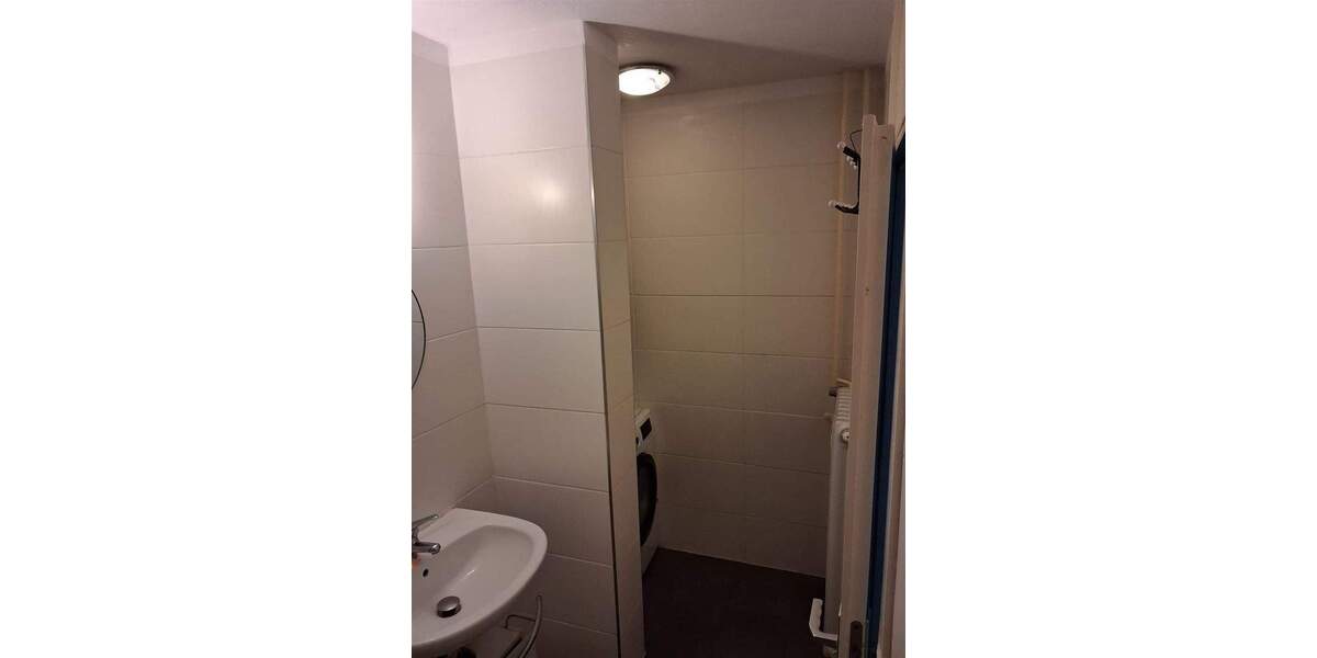Etagenwohnung Krefeld Uerdingen - 4 Zimmer, 97 m&sup2;, 200.000&euro; | Angebot:25910710