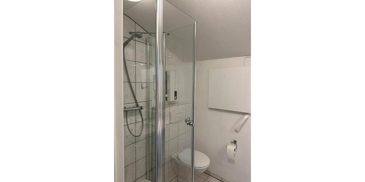Erdgeschoßwohnung Essen Stadtbezirk VIII - 1.5 Zimmer, 42 m&sup2;, 370&euro; | Angebot:27547098