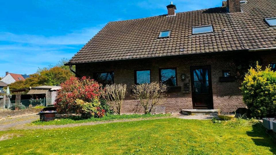 Doppelhaushälfte Duisburg Rheinhausen - 6 Zimmer, 135 m&sup2;, 550.000&euro; | Angebot:26522172