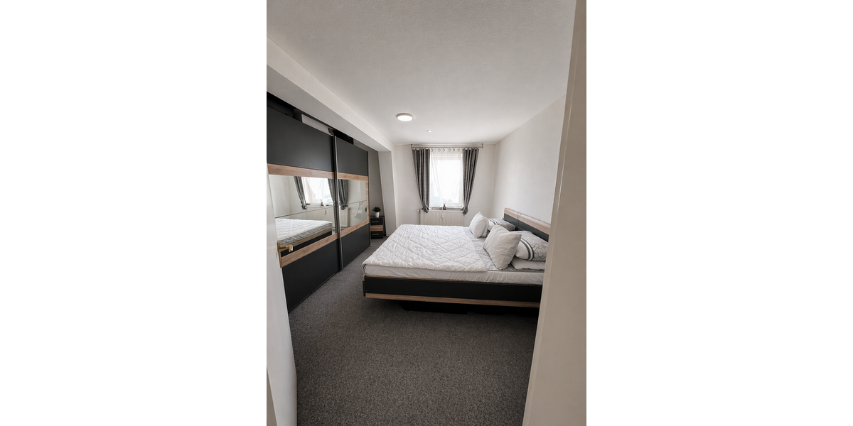 Etagenwohnung Krefeld Cracau - 2 Zimmer, 63 m&sup2;, 530&euro; | Angebot:26918549