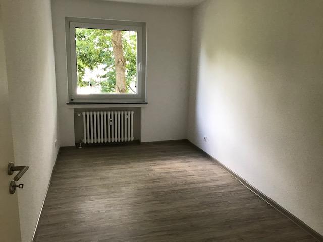 Etagenwohnung Mülheim an der Ruhr Broich - 3 Zimmer, 76 m&sup2;, 761&euro; | Angebot:25084536