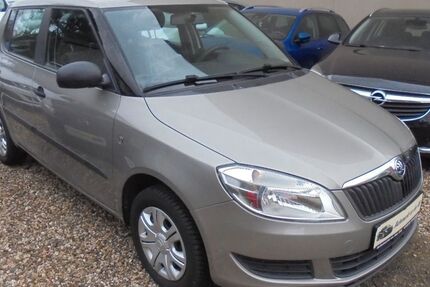 Skoda Fabia 93.000 km 4.499 &euro; Duisburg 47249