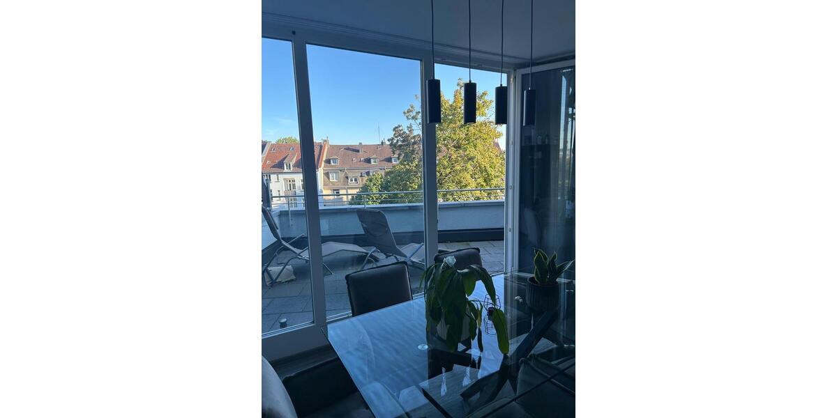 Terrassenwohnung Solingen Mitte - 2 Zimmer, 90 m&sup2;, 1.500&euro; | Angebot:24398819