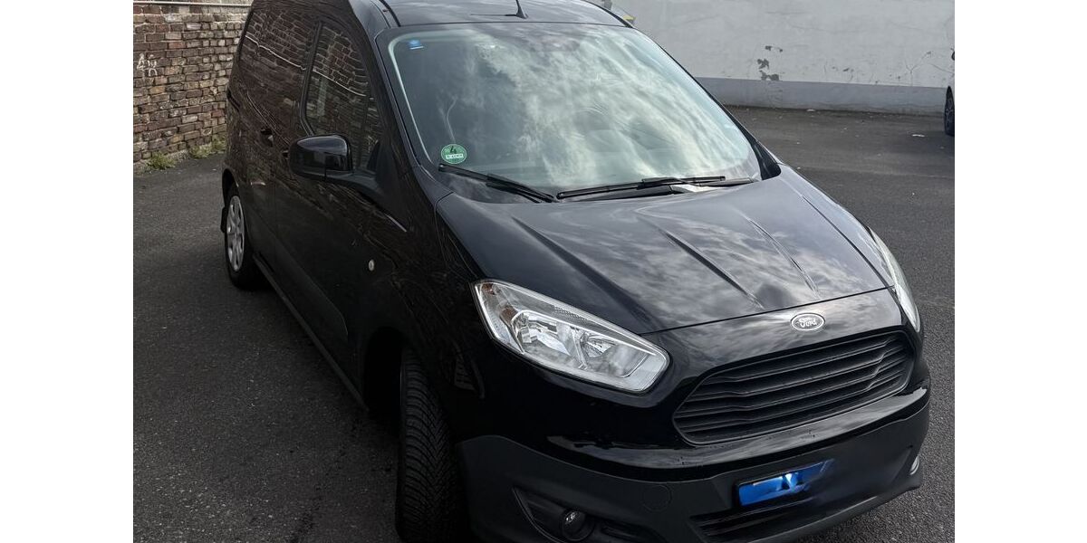 Ford Transit Courier 98.500 km 7.999 &euro; Düsseldorf 40591