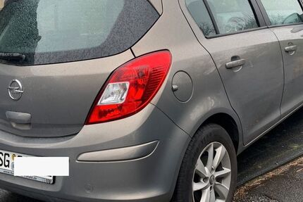 Opel Corsa 53.138 km 7.900 &euro; Solingen 42657
