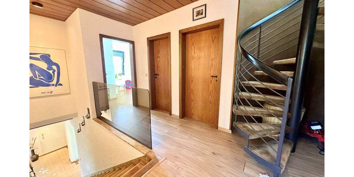 Etagenwohnung Düsseldorf / Himmelgeist Himmelgeist - 5 Zimmer, 190 m&sup2;, 820.000&euro; | Angebot:25689217