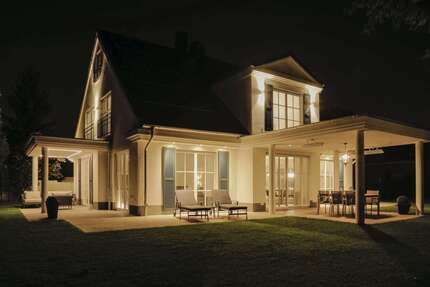 Haus Düsseldorf Stadtbezirk 9 - 7 Zimmer, 300 m&sup2;, 2.695.000&euro; | Angebot:24537531