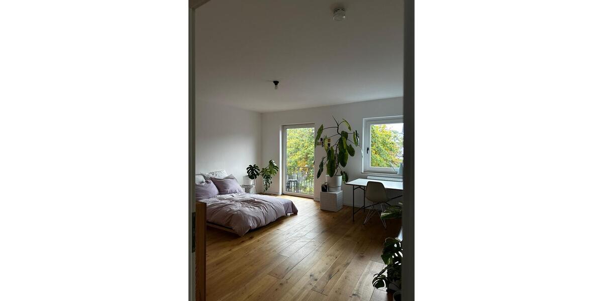 Etagenwohnung Essen Stadtkern - 2 Zimmer, 83 m&sup2;, 960&euro; | Angebot:25261449