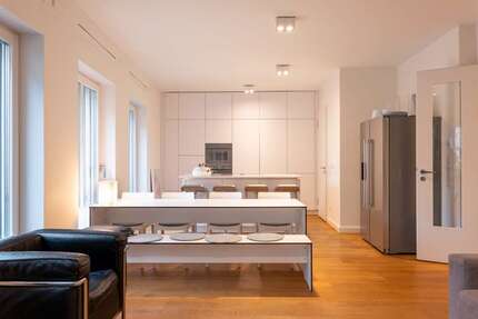 Wohnung Düsseldorf Altstadt - 2 Zimmer, 77 m&sup2;, 910.000&euro; | Angebot:25444190