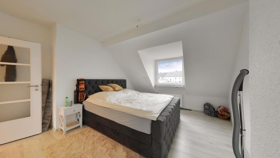 Dachgeschoßwohnung Duisburg Beeck - 2 Zimmer, 47 m&sup2;, 69.000&euro; | Angebot:26632706