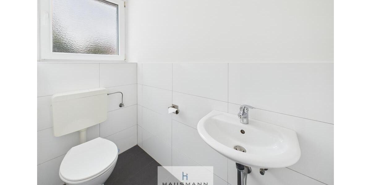Etagenwohnung Düsseldorf Stadtbezirk 8 - 3 Zimmer, 109 m&sup2;, 1.450&euro; | Angebot:24157205