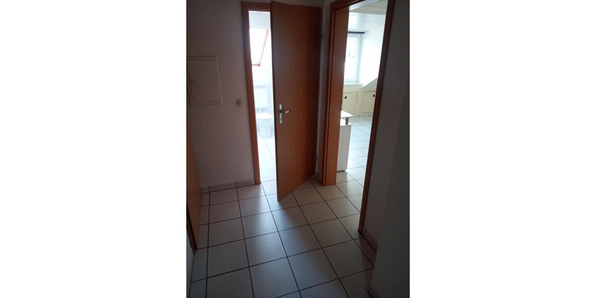 Dachgeschoßwohnung Mülheim an der Ruhr Dümpten - 2 Zimmer, 52 m&sup2;, 520&euro; | Angebot:25616664