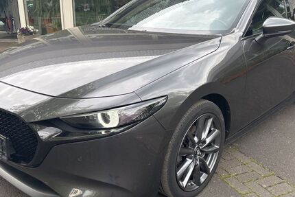 Mazda 3 57.193 km 20.690 &euro; Neuss 41464