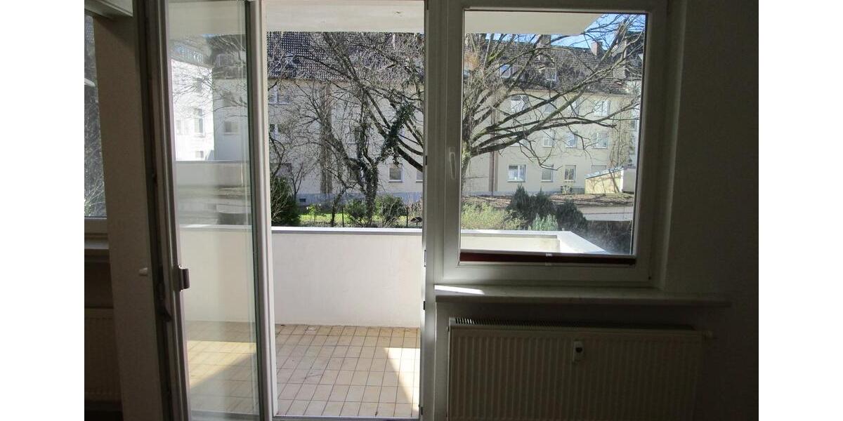 Etagenwohnung Essen Stadtbezirk III - 1.5 Zimmer, 30 m&sup2;, 380&euro; | Angebot:25806818