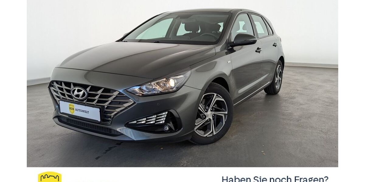 Hyundai i30 79.390 km 12.560 &euro; Düsseldorf 40599