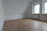 Dachgeschoßwohnung Oberhausen - 3 Zimmer, 114 m&sup2;, 916&euro; | Angebot:17899077