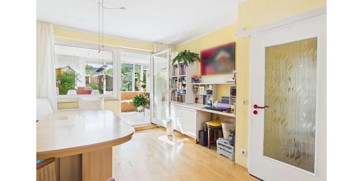 Reihenhaus Krefeld Hüls - 4 Zimmer, 100 m&sup2;, 360.000&euro; | Angebot:27154189