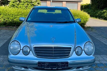 Mercedes-Benz E 200 167.000 km 6.250 &euro; Meerbusch 40670