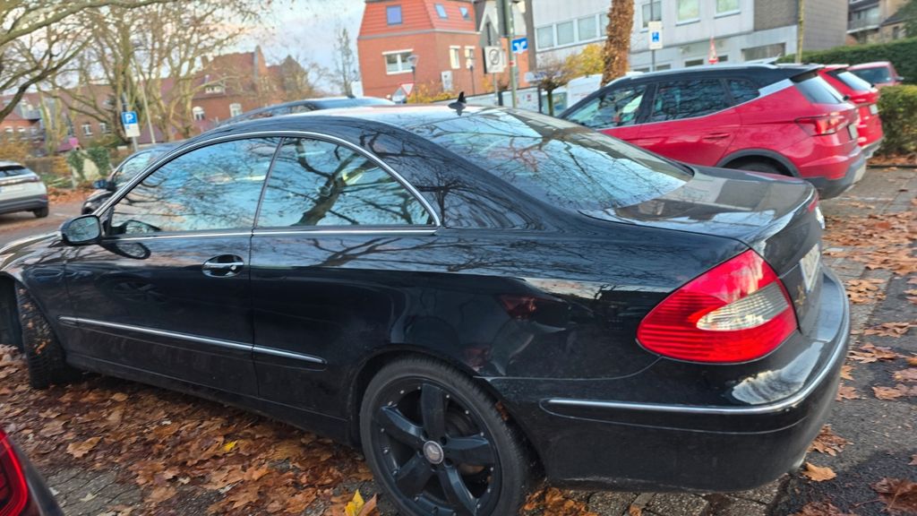 Mercedes-Benz 200 111.000 km 11.800 &euro; Meerbusch 40668