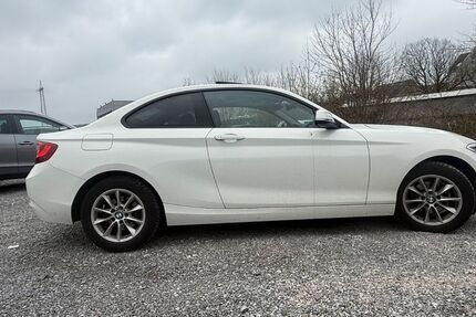 BMW 218 60.000 km 21.499 &euro; Düsseldorf 40227