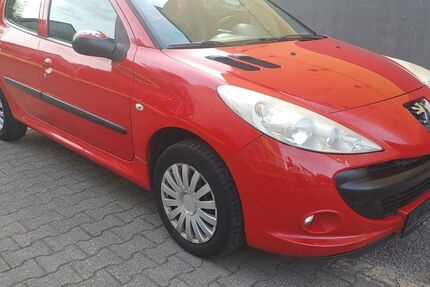 Peugeot 206 128.500 km 2.400 &euro; Essen 45326