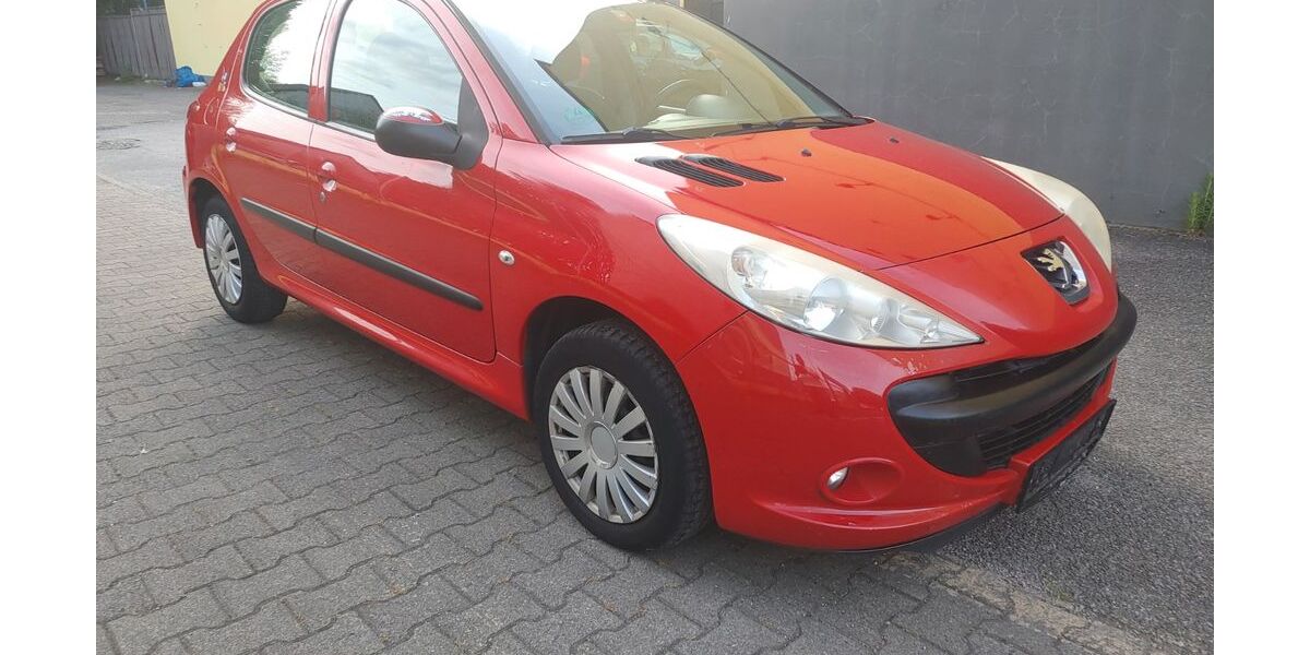 Peugeot 206 128.500 km 2.400 &euro; Essen 45326