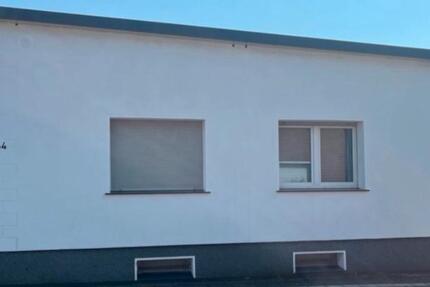 Haus Duisburg Hochheide - 3 Zimmer, 106 m&sup2;, 1.900&euro; | Angebot:25396682