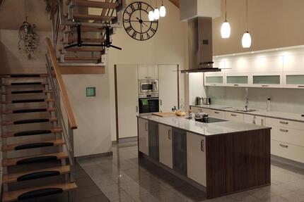 Wohnung Wuppertal Gemarkung Langerfeld - 8 Zimmer, 311 m&sup2;, 1.900&euro; | Angebot:26007082