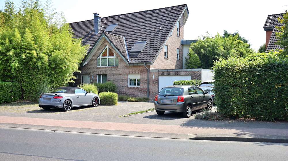 Einfamilienhaus Korschenbroich - 7 Zimmer, 247 m&sup2;, 880.000&euro; | Angebot:26479689