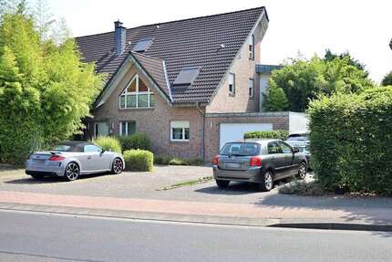 Haus Korschenbroich - 7 Zimmer, 247 m&sup2;, 880.000&euro; | Angebot:26479689