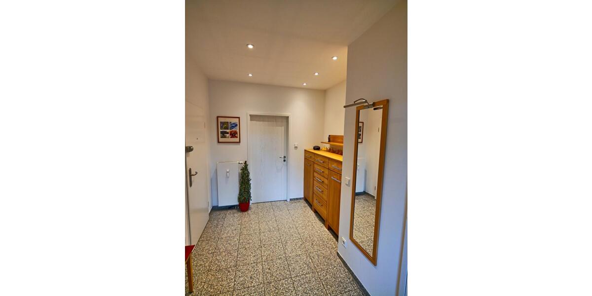 Einfamilienhaus Solingen Ohligs - 3.5 Zimmer, 146 m&sup2;, 1.750&euro; | Angebot:24237213