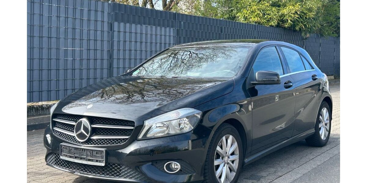Mercedes-Benz A 180 95.000 km 10.750 &euro; Solingen 42655