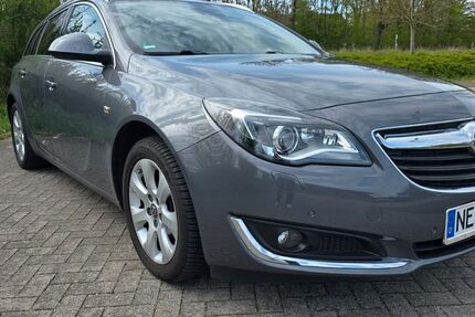 Opel Insignia 81.655 km 10.950 &euro; Neuss 41469