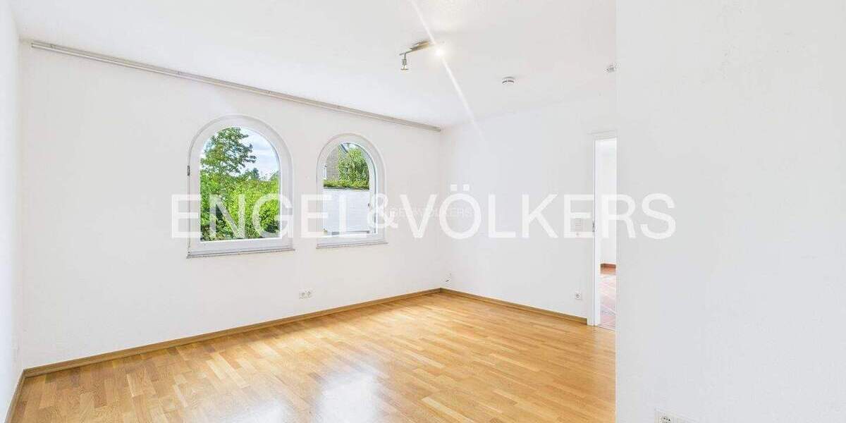 Einfamilienhaus Krefeld Inrath/Kliedbruch - 6 Zimmer, 229 m&sup2;, 795.000&euro; | Angebot:25709615