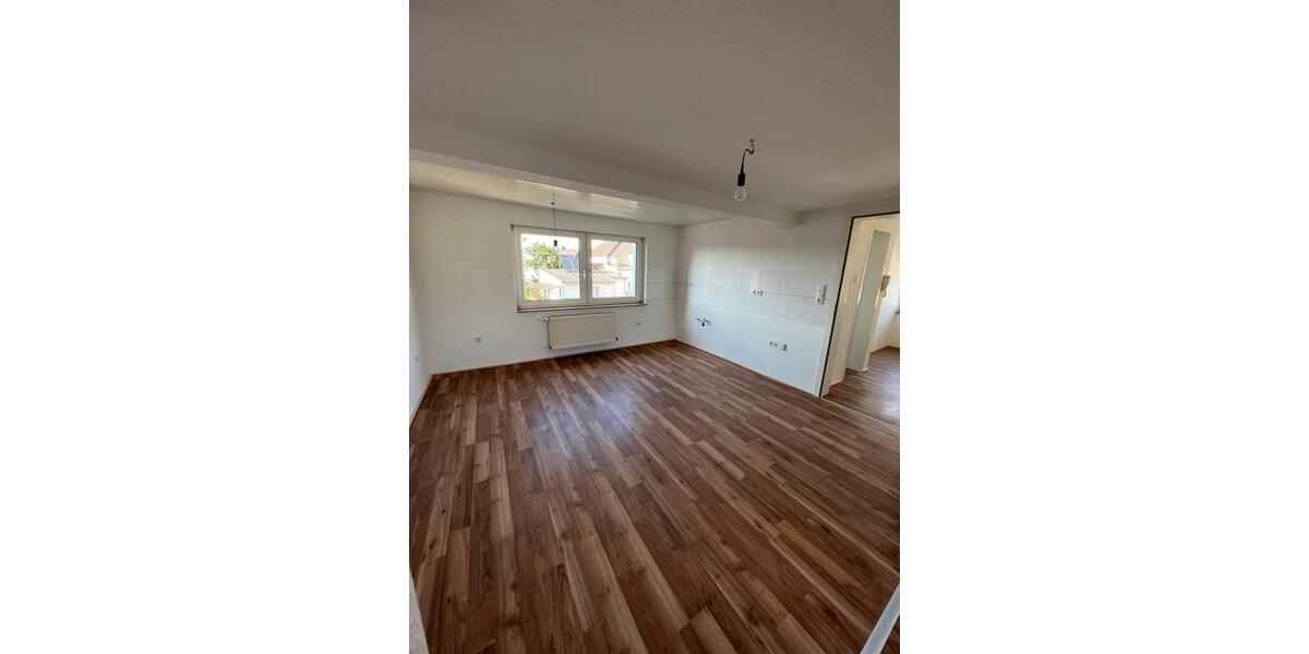 Dachgeschoßwohnung Moers - 2 Zimmer, 46 m&sup2;, 630&euro; | Angebot:26345296